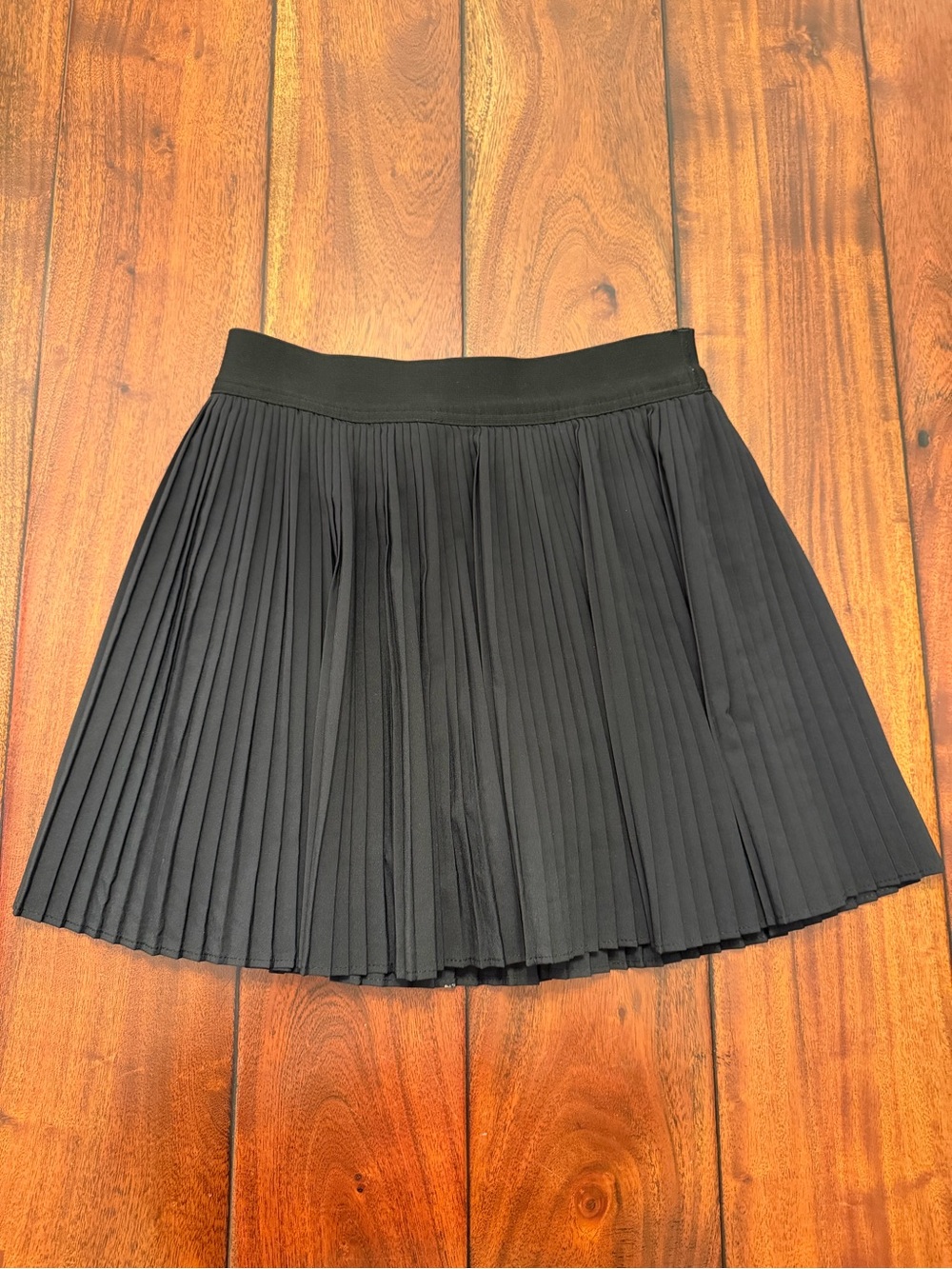 Old Navy Black Pleated Skirt